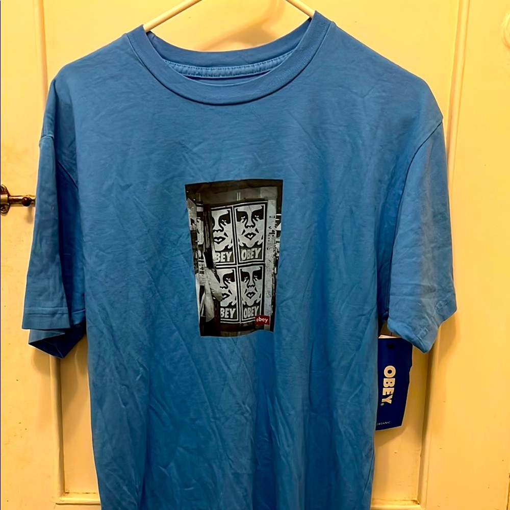 NEW! Obey T Shirt men’s medium